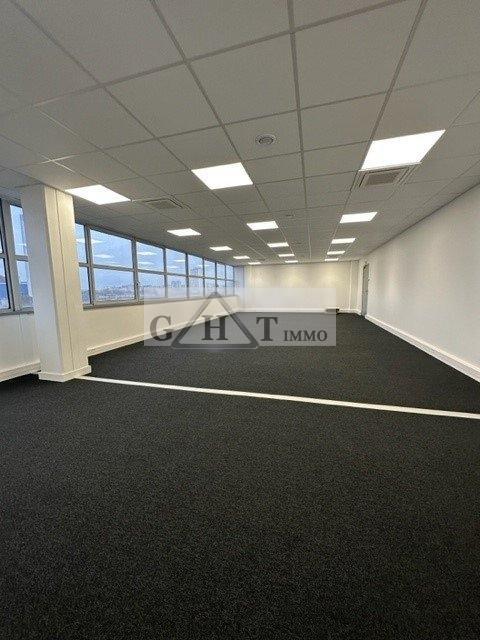 Bureau - 131 m²
