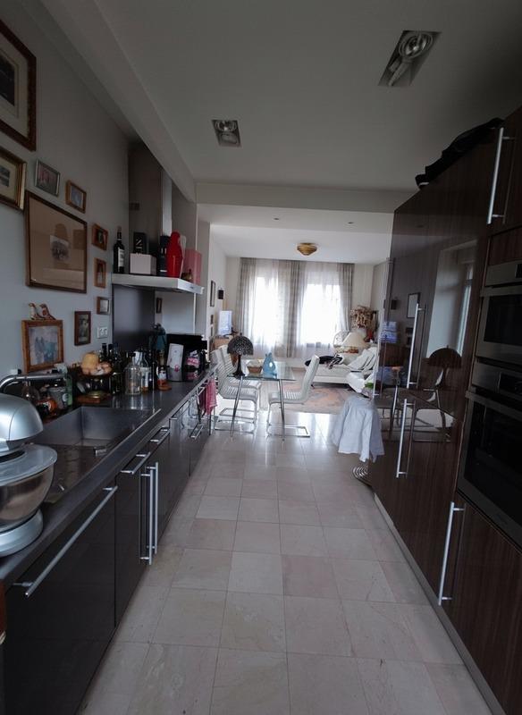 Maison bourgeoise - 200 m² - 8 pièces