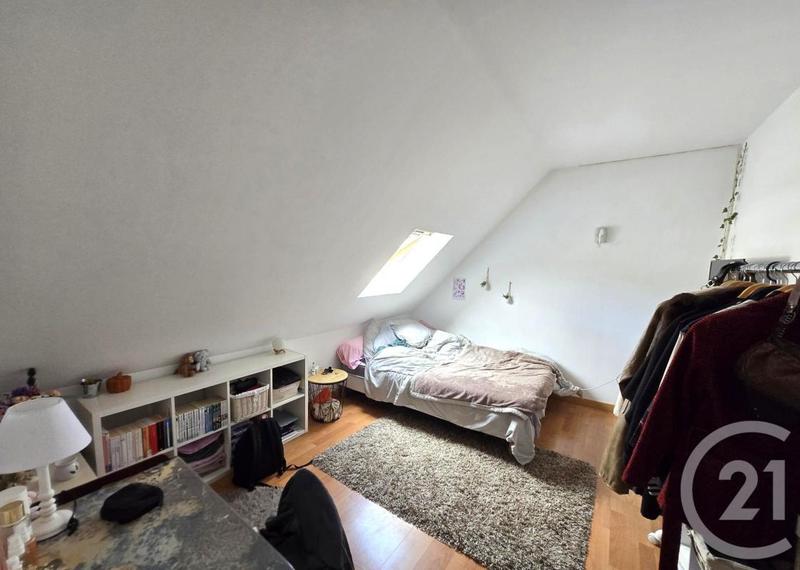 Maison - 98 m² - 6 pièces