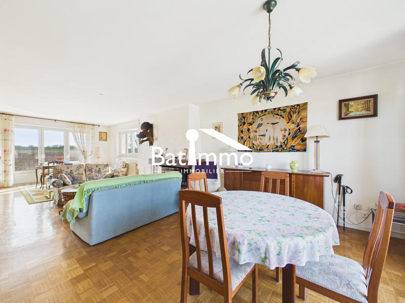 Maison - 160 m² - 7 pièces