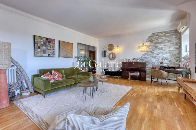 Appartement - 130 m² - 4 pièces