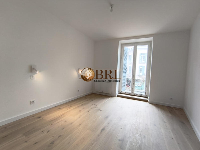 Appartement - 95 m² - 3 pièces