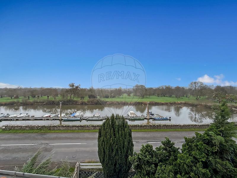 Maison - 258 m² - 10 pièces