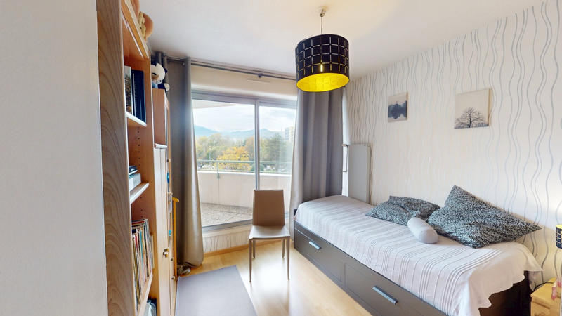 Appartement - 84 m² - 4 pièces