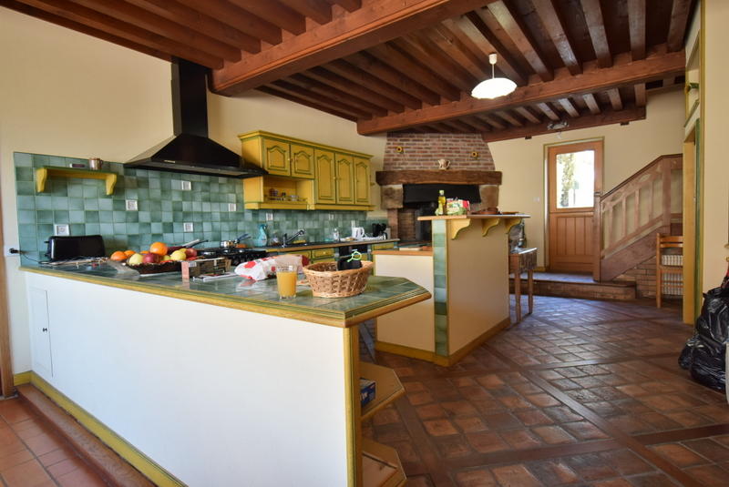 Maison - 330 m² - 7 pièces