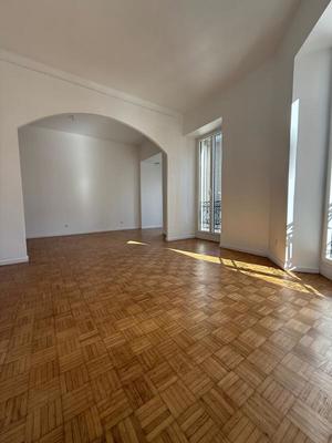 Appartement - 70 m² - 4 pièces