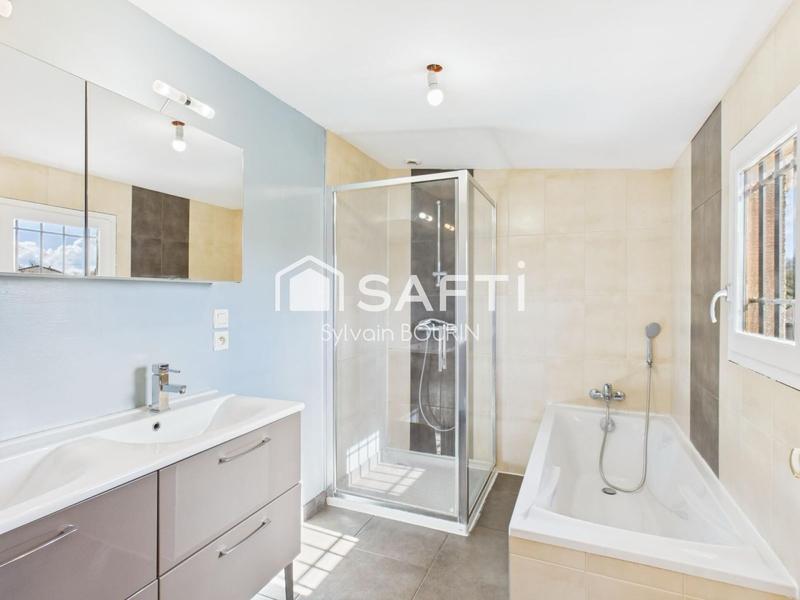 Maison - 169 m² - 7 pièces