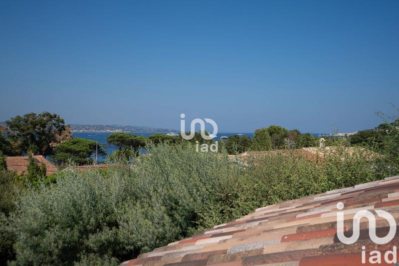 Maison - 220 m² - 6 pièces