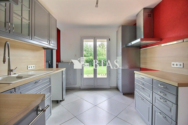 Maison traditionnelle - 101 m² - 5 pièces