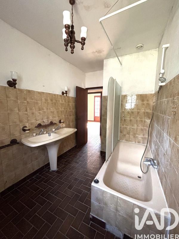 Maison - 140 m² - 5 pièces