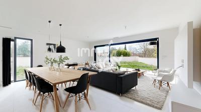 Maison - 125 m² - 5 pièces