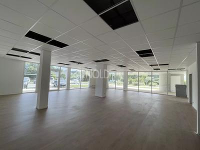 Local commercial - 168 m²