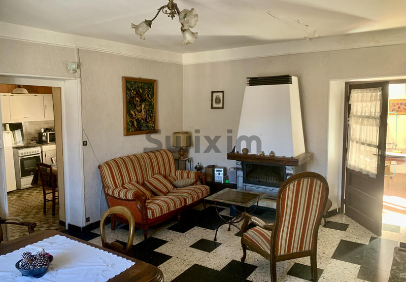 Mas - 214 m² - 16 pièces