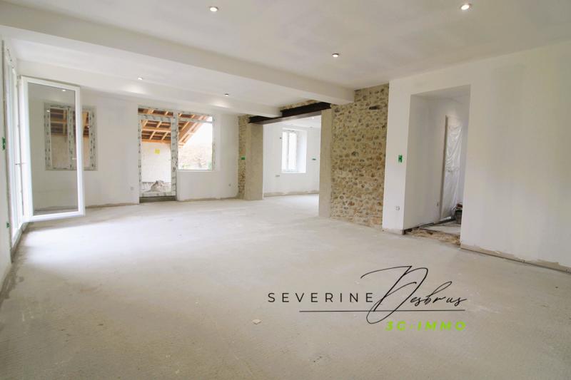 Maison traditionnelle - 150 m² - 6 pièces