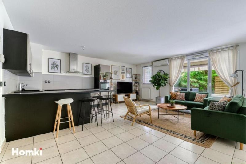 Appartement - 82 m² - 4 pièces