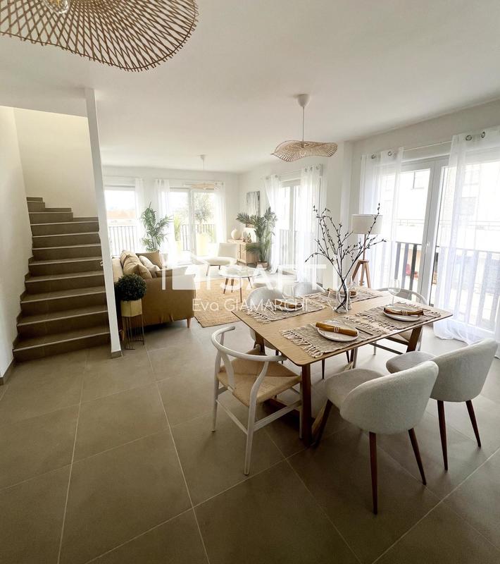 Appartement - 99 m² - 4 pièces