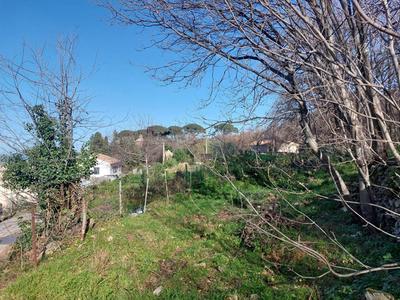 Terrain constructible - 1 100 m²