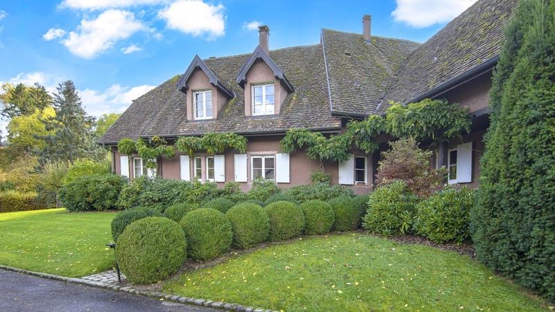 Demeure - 360 m² - 11 pièces