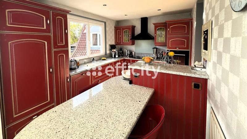 Maison - 255 m² - 7 pièces