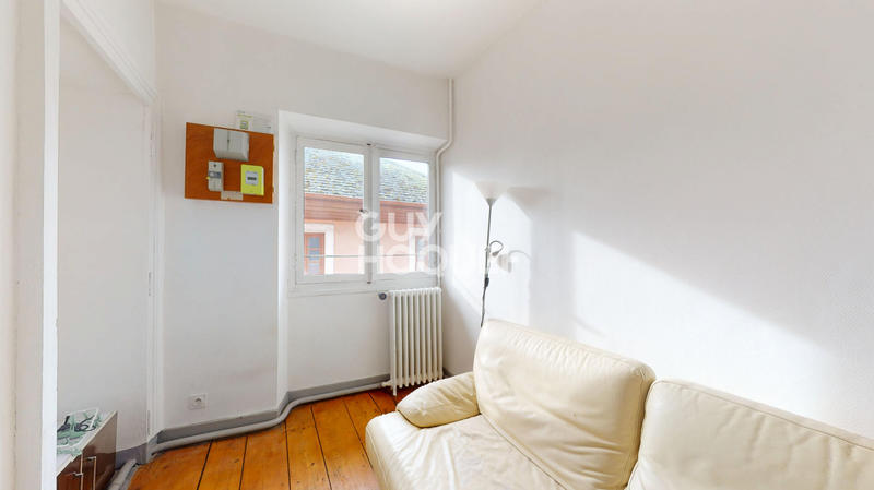 Appartement - 100 m² - 5 pièces