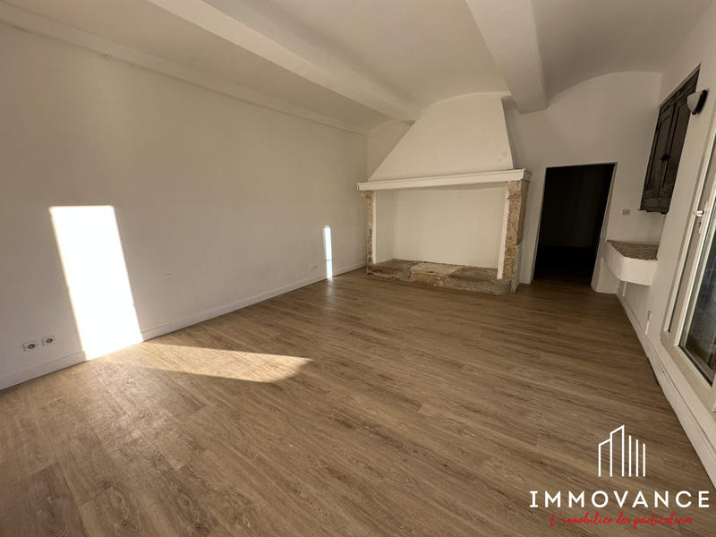 Appartement - 90 m² - 3 pièces