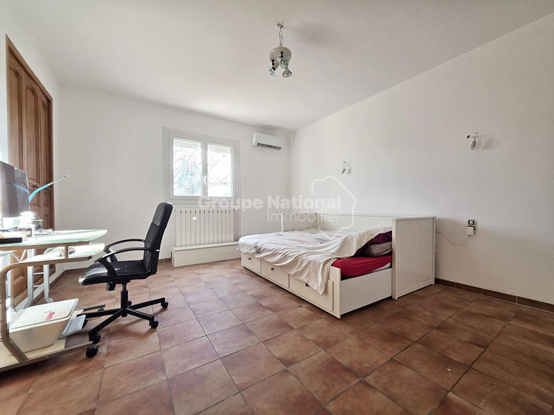 Maison - 208 m² - 6 pièces