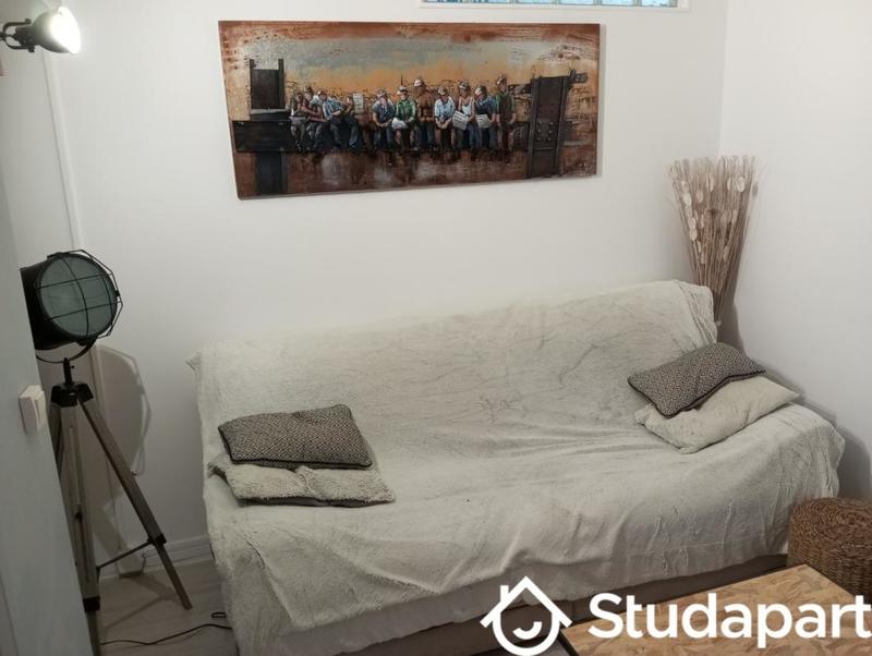 Chambre - 11 m² - 1 pièce