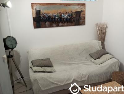 Chambre - 11 m² - 1 pièce