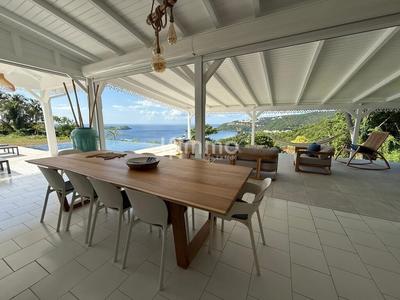 Villa - 180 m² - 6 pièces