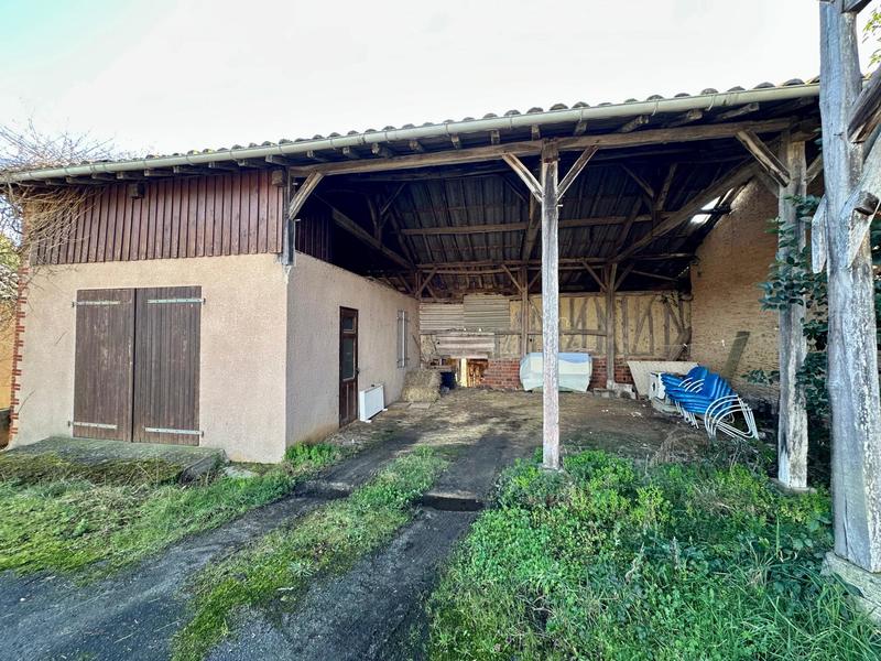 Maison - 455 m² - 18 pièces