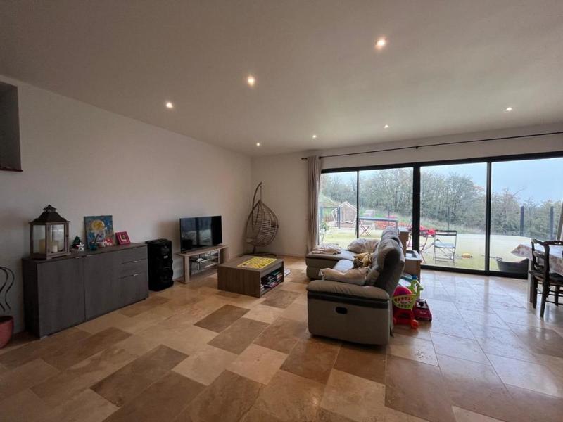 Maison - 157 m² - 5 pièces