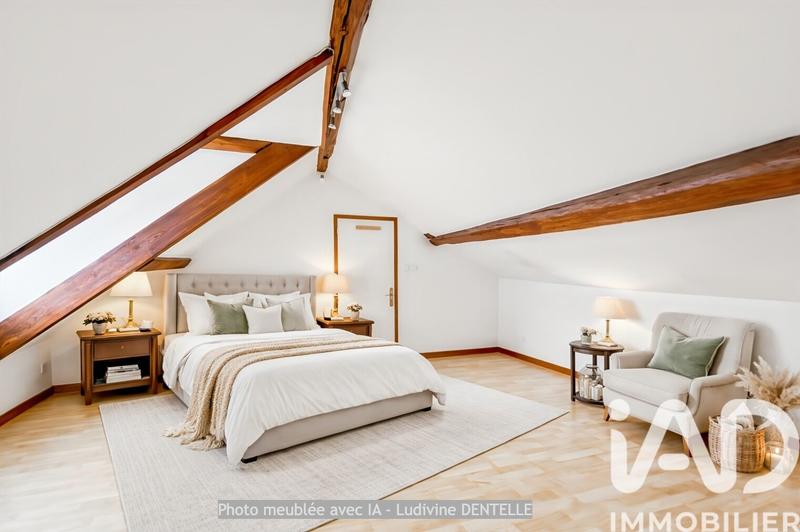 Maison - 211 m² - 8 pièces