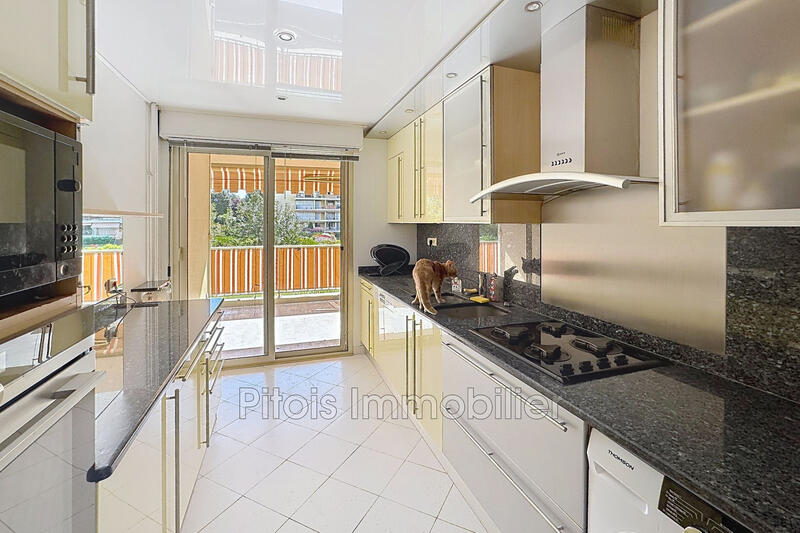 Appartement - 135 m² - 4 pièces