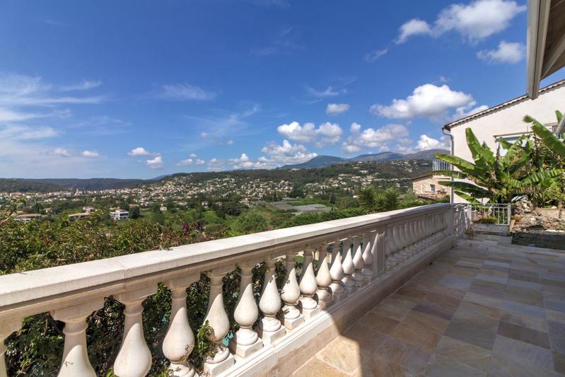 Villa - 181 m² - 6 pièces