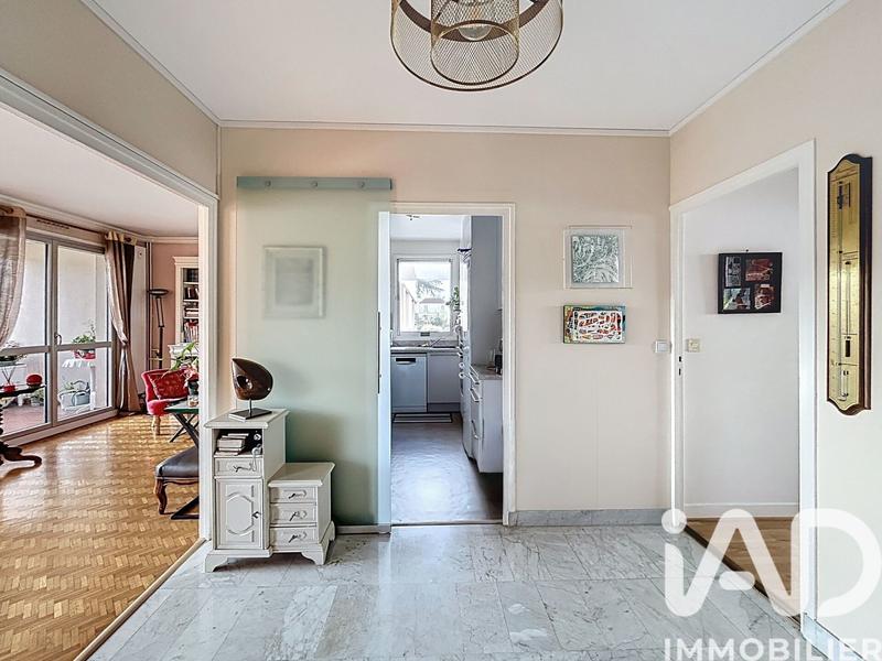 Appartement - 111 m² - 5 pièces