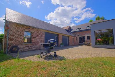 Maison - 230 m² - 6 pièces