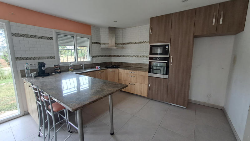 Maison - 137 m² - 5 pièces