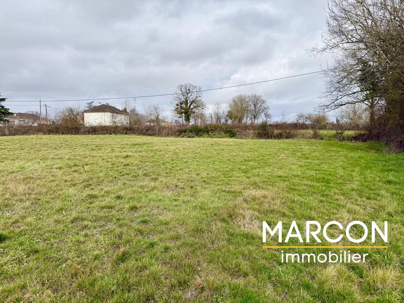 Terrain constructible - 2 523 m²
