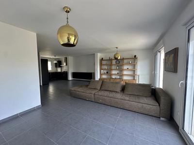 Pavillon - 147 m² - 7 pièces