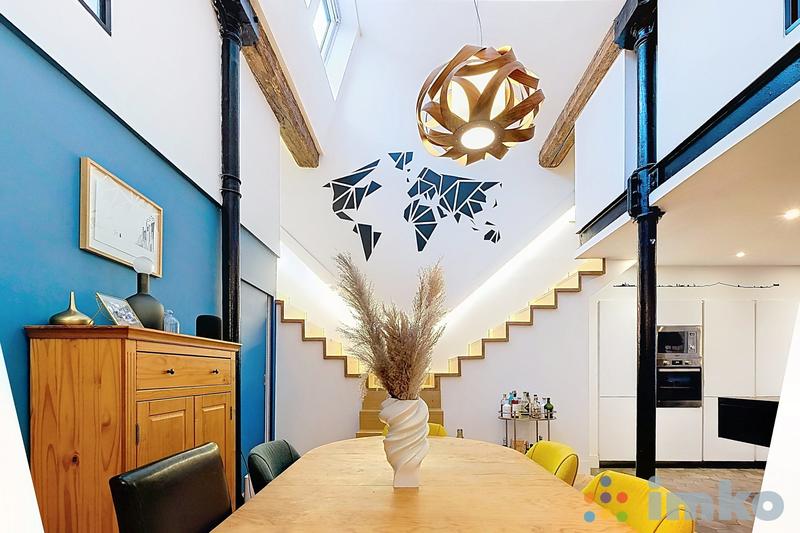 Loft - 229 m² - 5 pièces