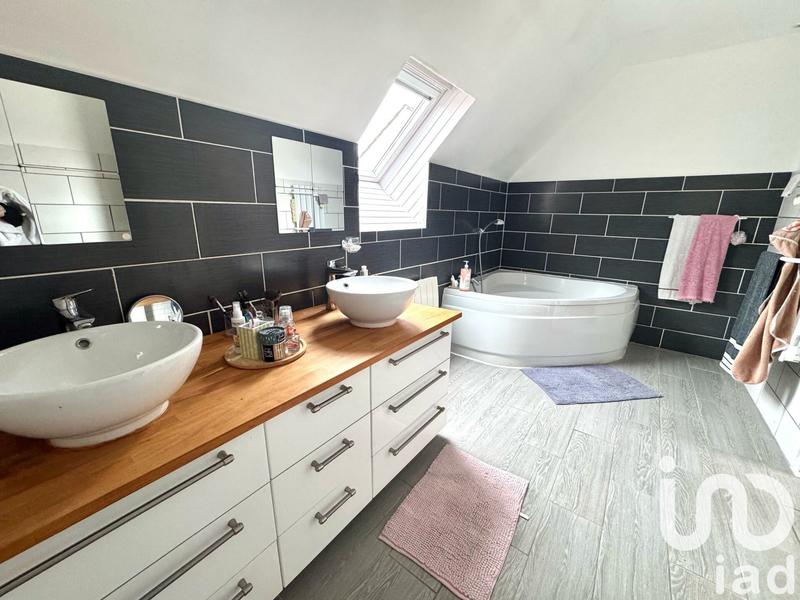 Maison - 123 m² - 6 pièces