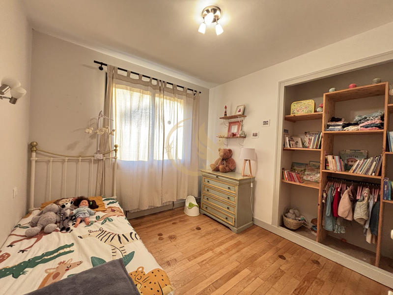 Maison - 230 m² - 8 pièces