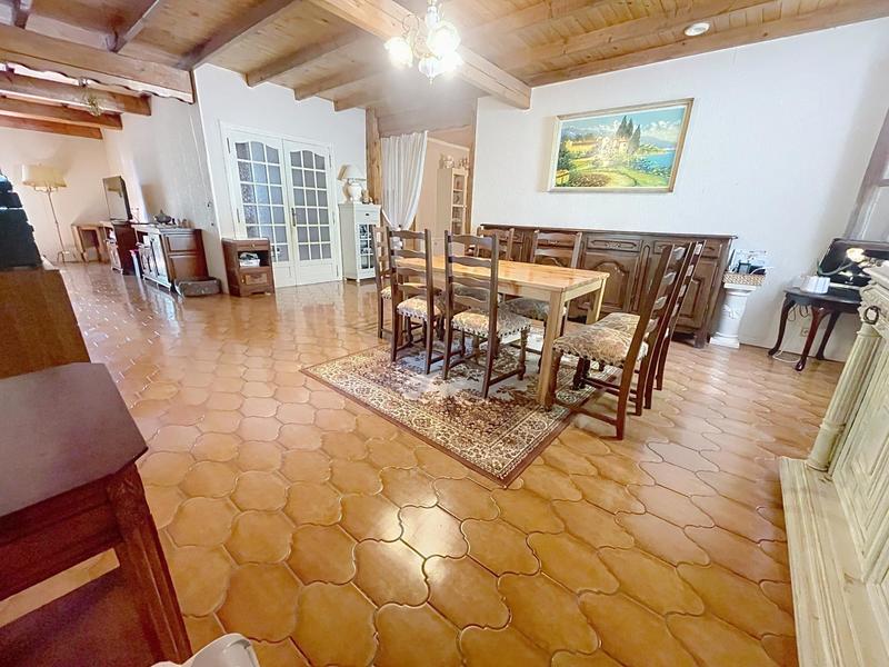 Maison - 165 m² - 6 pièces