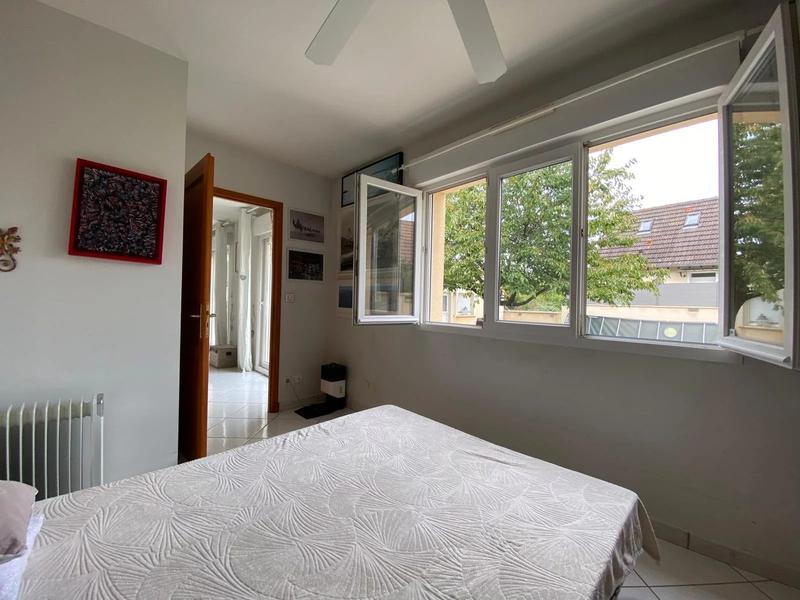 Maison - 175 m² - 9 pièces