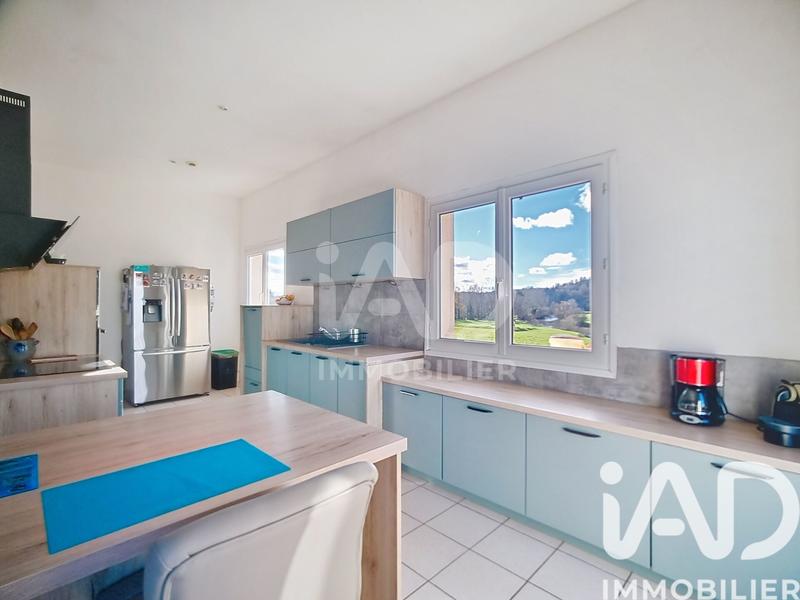 Maison - 186 m² - 5 pièces