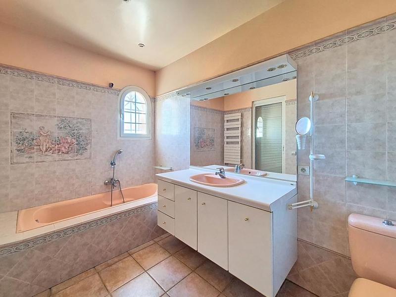 Villa - 138 m² - 4 pièces