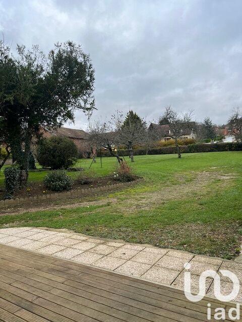 Maison - 227 m² - 8 pièces