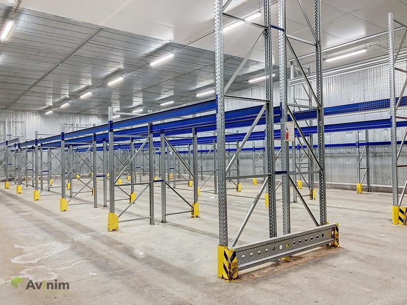 Entrepôt - 1 048 m²