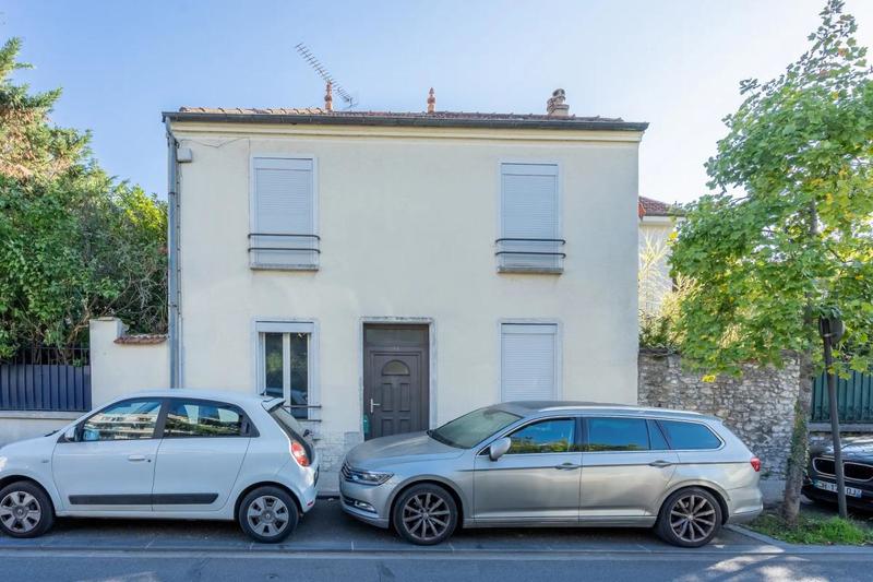 Maison - 200 m² - 5 pièces