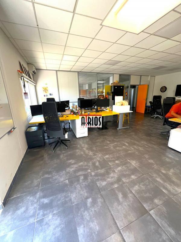 Bureau - 404 m²